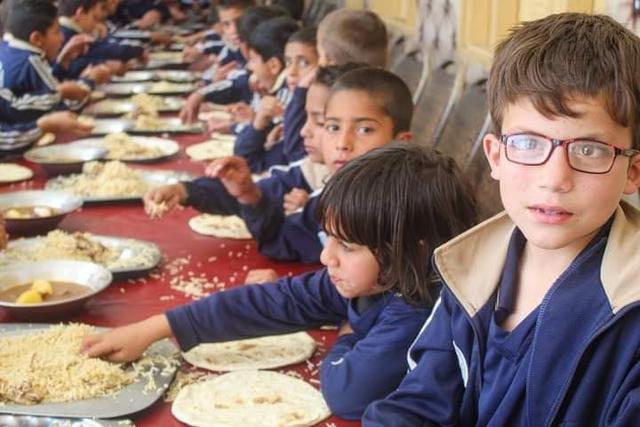 Kafalat yateem foundation Orphans Eating