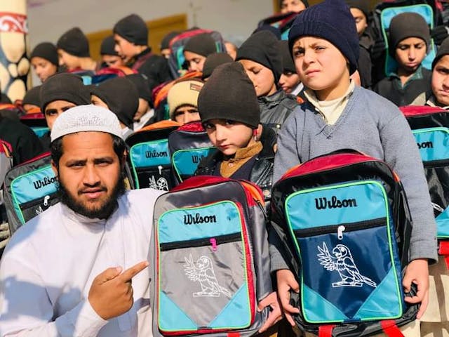 Kafalat yateem foundation Orphans Reciewing Bags